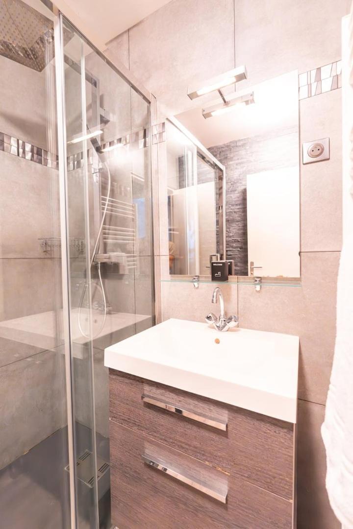 Апартаменты Elegance Et Bien-Etre Dans Notre T2 A Эперне Экстерьер фото